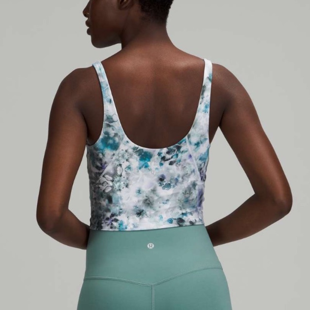 Lulu align top